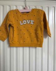 Pull jaune love taille 6 mois 
