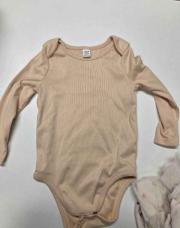 Bodie manche longue beige 18 24 m