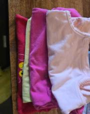 lot 4 bodies 6 mois courtes manches
