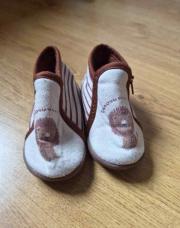 Pantoufle taille 20