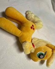 Little poney jaune 