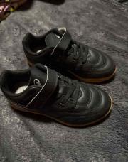 Chaussure mini foot 28