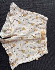 Petit short avec fleurs jaune 