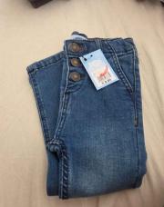 Jeans neuf fille 
