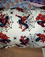 Neuf, coussin spiderman 