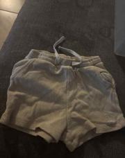 Short beige 