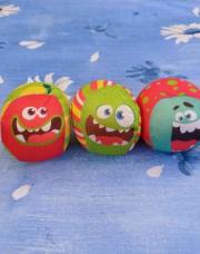 Lot 3 balles en mousse