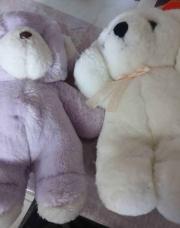 Ours mauve et blanc