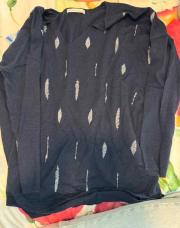 Pull bleu marine version féminin TU bleu à plumes 