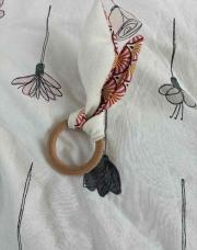 Hochet bois tissu fait main