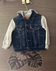 Veste levier à capuche grise taille 6 mois 