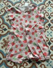 Grenouillère fraise H&M- 68 