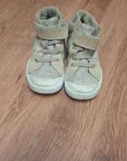 Chaussure 24