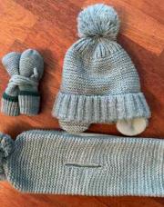 Echarpe + gants + bonnet Hema