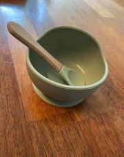 Bol en silicone + cuillère en bois - vert