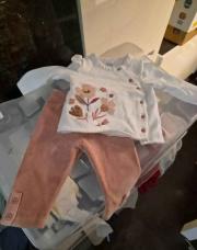 Hiver 2pcs pull blanc fleurs + pantalon velour rose