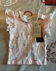 T Shirt cerises 3 mois neuf 