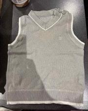 Pull sans manches obaibi taille 23 mois 