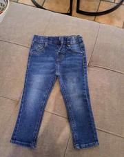 Jean kiabi taille 24 mois 
