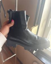 Bottes Only p37