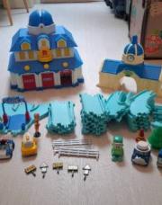 Garage circuits et personnages Robocar Poli
