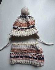 Ensemble bonnet cache cou 
