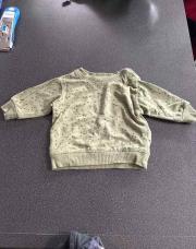 Pull vert taille 56 sapins et triangles 