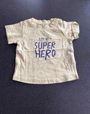 T-shirt jaune just Be a super héro 