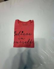 T-shirt Primark taille 7-8 ans