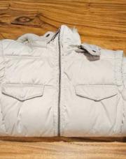 12 blouson  sans manche beige capuche S