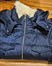 13 blouson sans manche  bleu marine capuche S