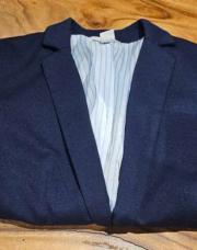 24 veste tailleur bleu HM 32 c