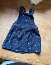 Robe salopette jeans fleurie 9M