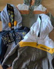 Lot de 3 pulls capuche 