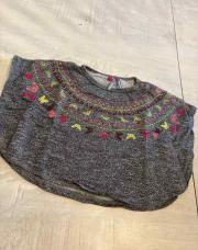 Poncho/pull over size 12 mois