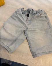 Short jeans taille 3 ans tao 