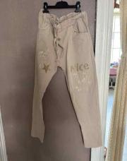 Pantalon léger beige new collection T.48