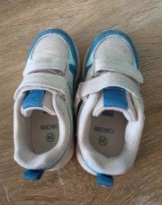 Basket run Okaidi 24 blanc bleu 