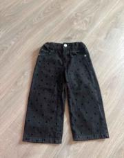 Jeans Zara 104 noir cœur 