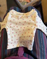 Petit pull blanc à fleur 