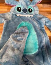 Combinaison Stitch Disneyland Paris taille 6 mois 