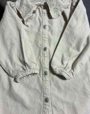 Robe Zara beige à col dentelle 92cm 