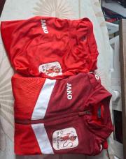 T-shirt + gilet DR rongy 152