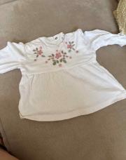 Blouse blanche c&a fleurs 68cm 