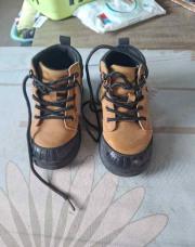Bottines beige et noir 26