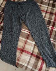 Pantalon gris et noir taille 44