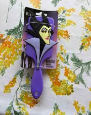 Brosse à cheveux mauve 