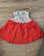 Robe rouge et blanche 