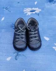 Chaussures bébé cœur 20