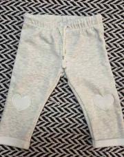 Pantalon C&A gris clair cœur 80cm